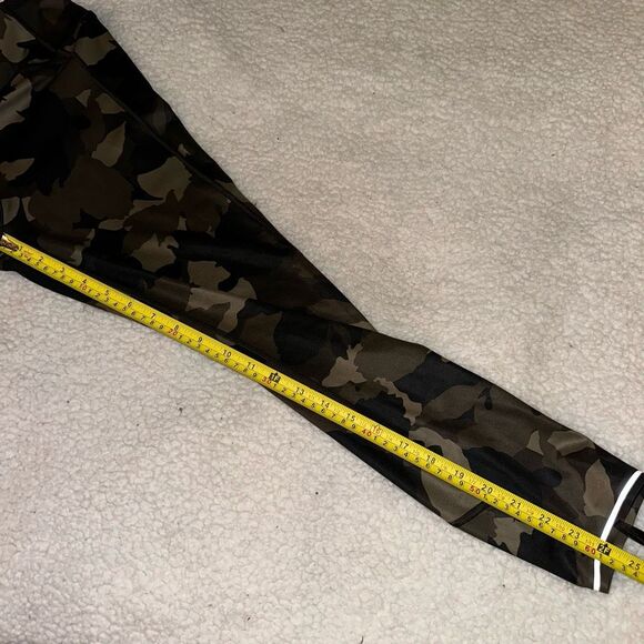 Athleta Camouflage Pattern Green Brown Black Ankle Leggings Womens Medium EUC - Picture 10 of 11